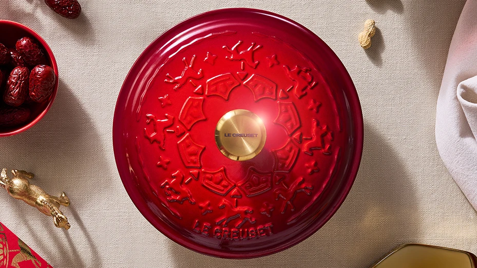 LE CREUSET 旋轉木馬系列琺瑯鑄鐵圓鍋22cm (櫻桃紅) 金頭