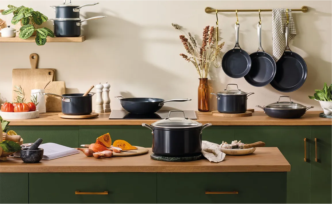 LE CREUSET 全新陶瓷不沾鍋系列,提供日常烹飪更輕鬆安心的選擇