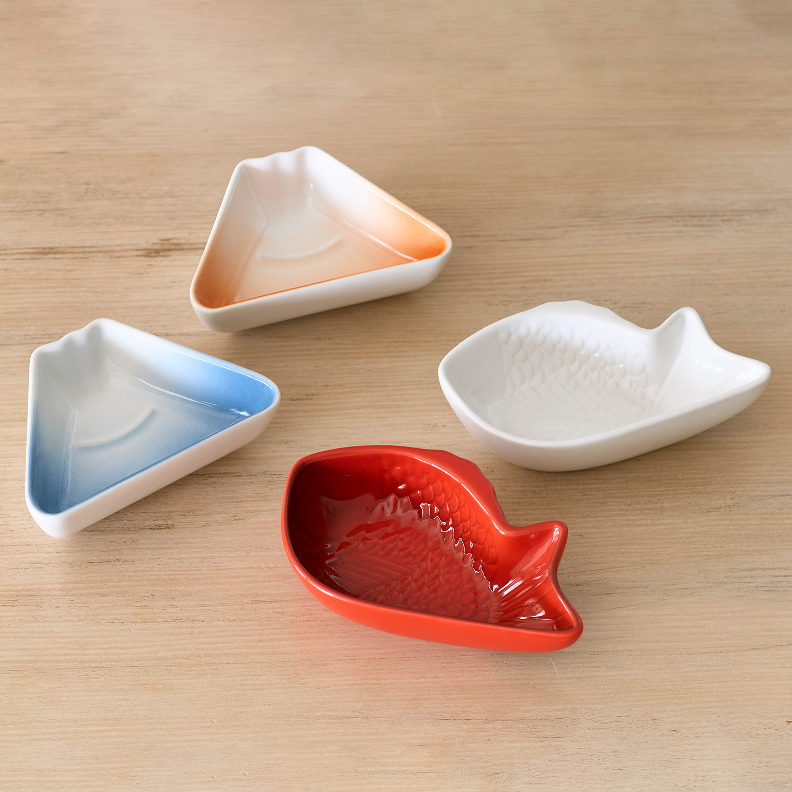 鯛魚造型迷你醬料碟2入組 (雪花白/櫻桃紅) image number 4