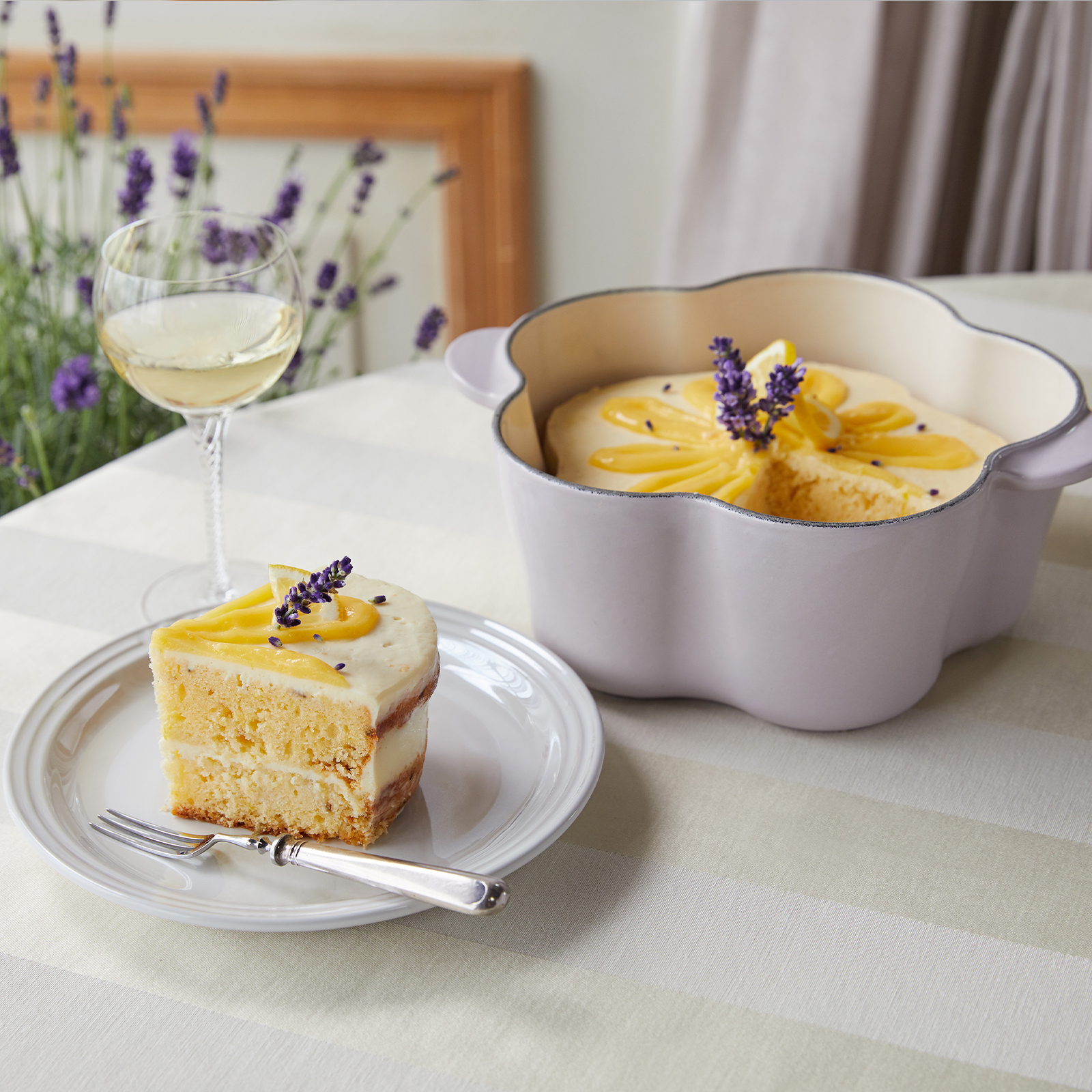 琺瑯鑄鐵山茶花鍋(花型鋼頭-內鍋白) image number 7