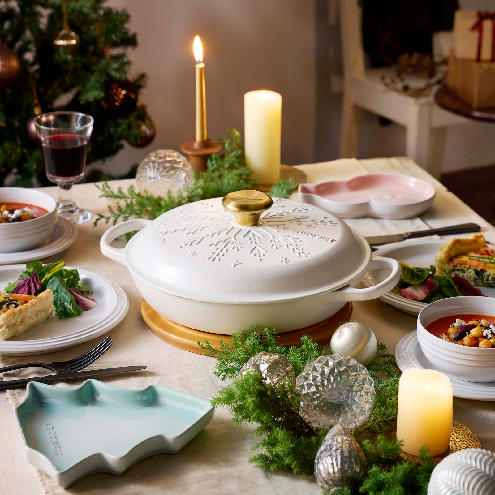 典藏琺瑯鑄鐵淺底鍋(冬日雪花 /棉花白-金頭-內鍋白) image number 7