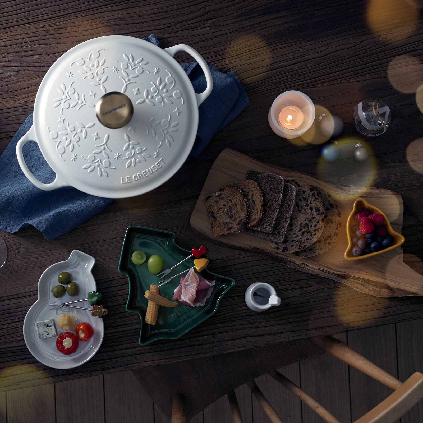 歡樂耶誕琺瑯鑄鐵圓鍋(金頭-內鍋白) image number 5