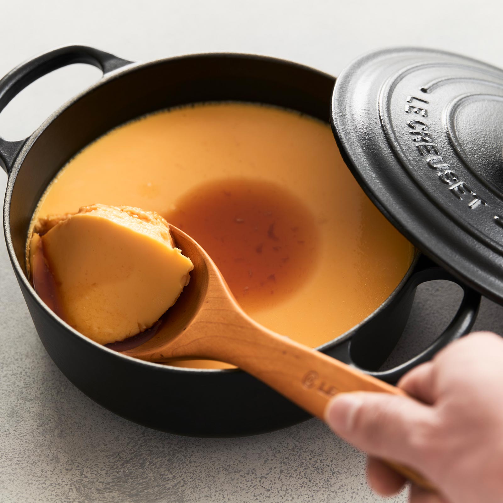 典藏琺瑯鑄鐵圓形燉鍋 image number 7