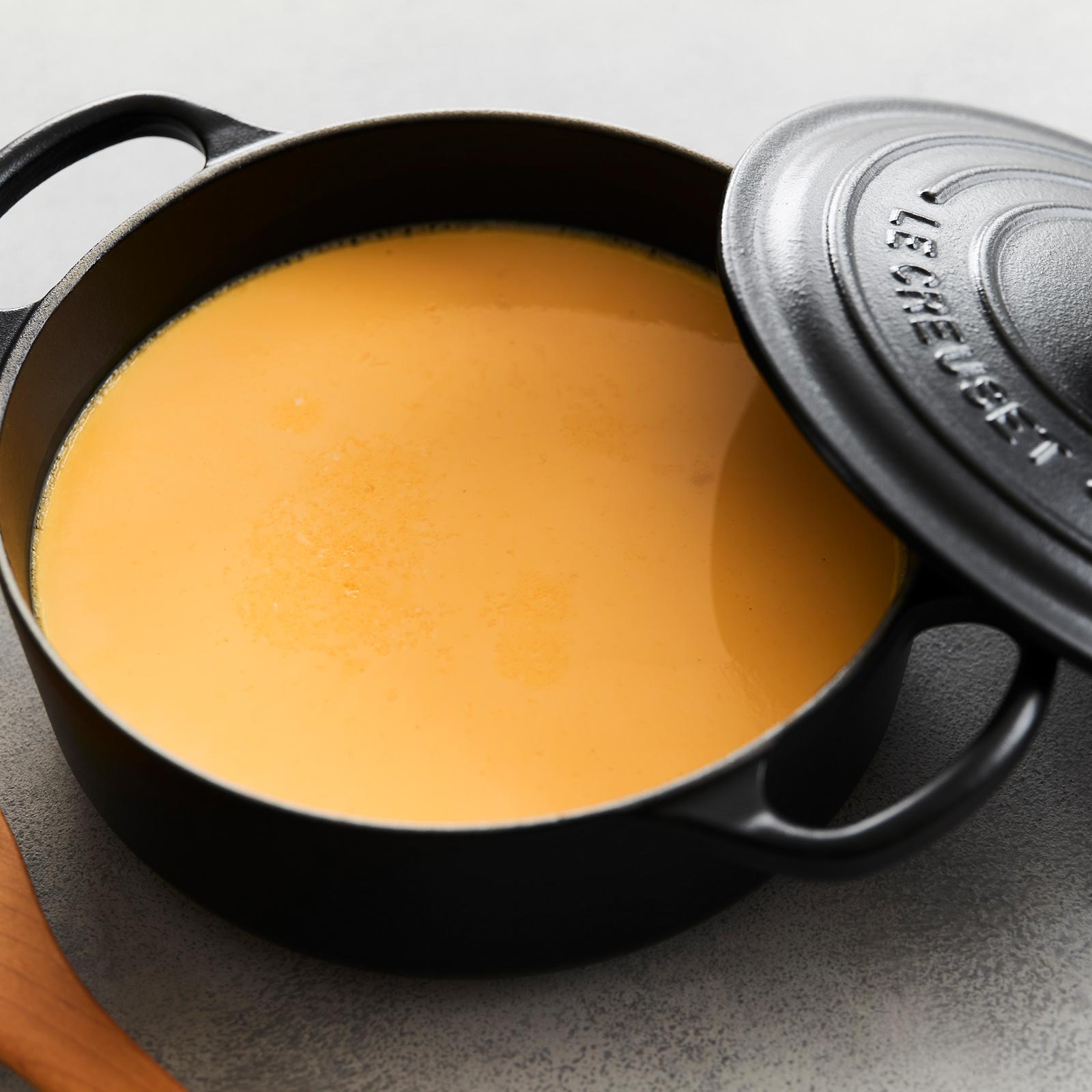 典藏琺瑯鑄鐵圓形燉鍋 image number 6