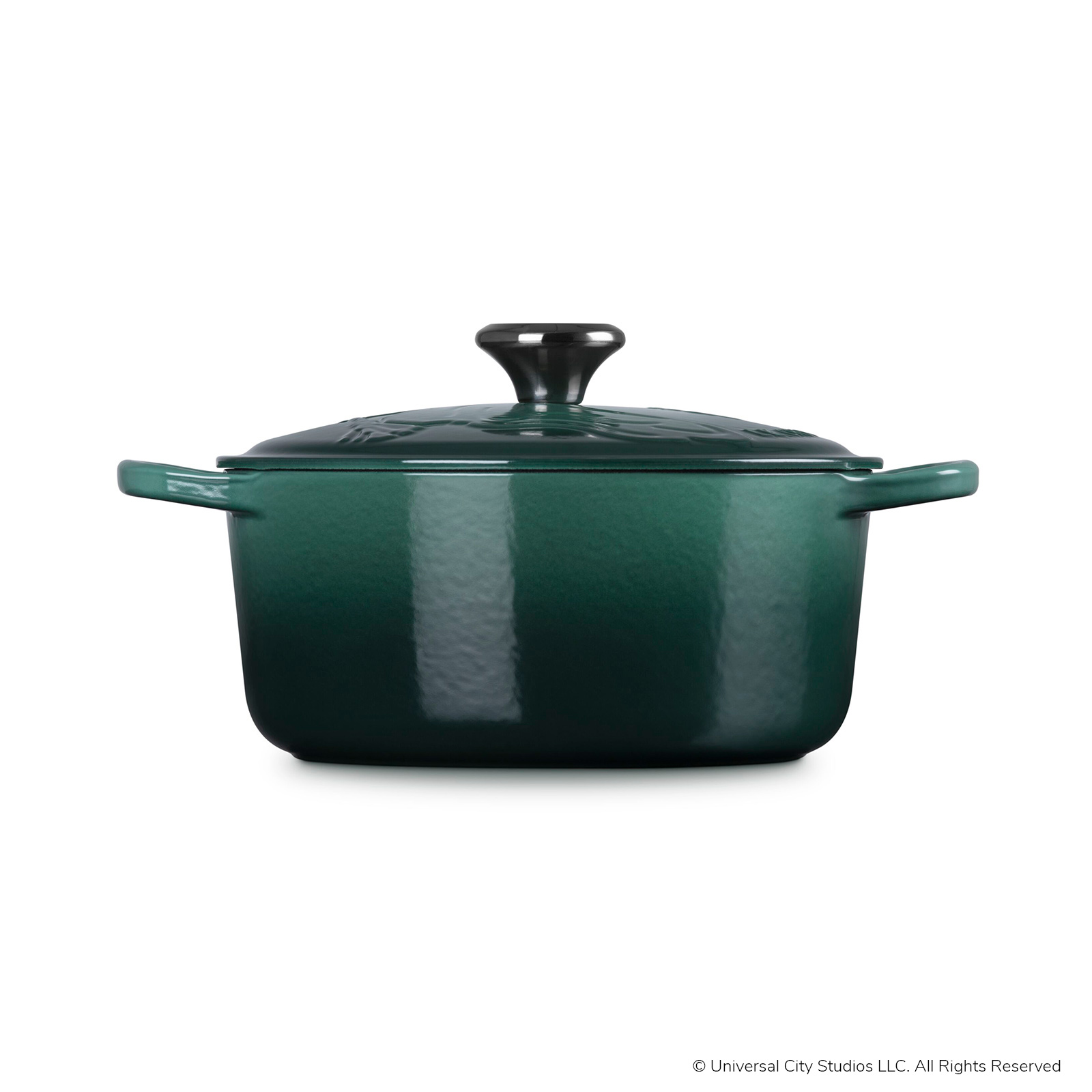 Signature Round Oven with Elphaba Relief image number 2