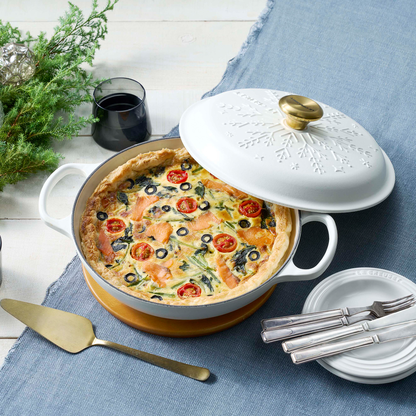 典藏琺瑯鑄鐵淺底鍋(冬日雪花 /棉花白-金頭-內鍋白) image number 5